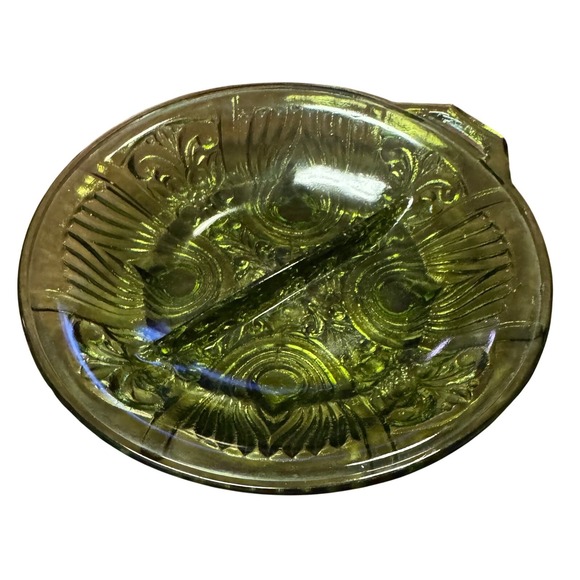 Vintage Green Glass Divided Ashtray‎ Serving Dish Candy Nut Relish Plate 8 inch - Picture 1 of 5